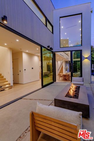 116 S Gretna Green Way, Los Angeles, CA 90049