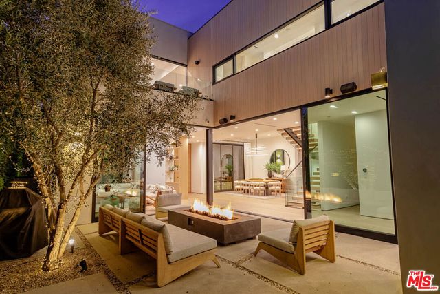 116 S Gretna Green Way, Los Angeles, CA 90049