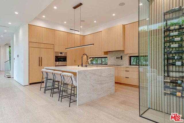 116 S Gretna Green Way, Los Angeles, CA 90049