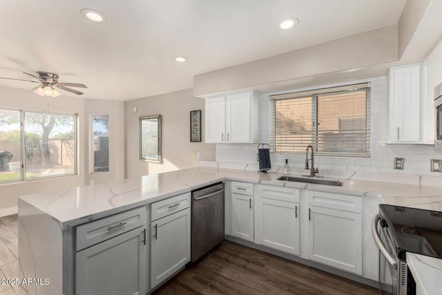 1711 W HARVARD Avenue, Gilbert, AZ 85233