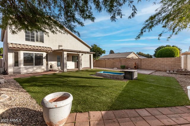 1711 W HARVARD Avenue, Gilbert, AZ 85233