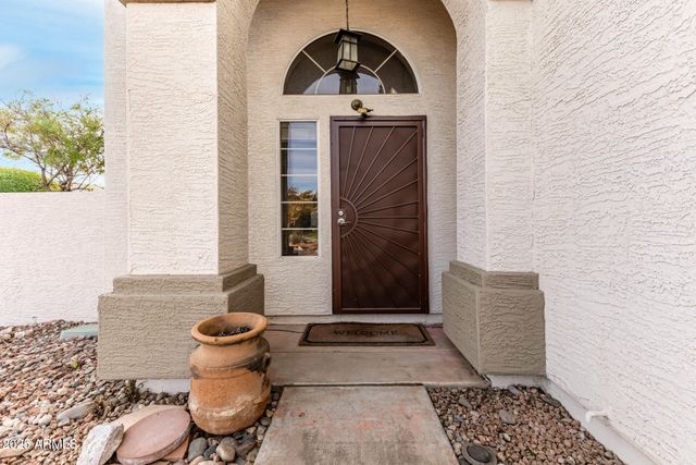 1711 W HARVARD Avenue, Gilbert, AZ 85233