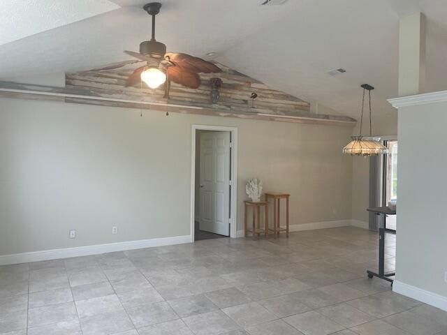 618 SE STREAMLET Avenue, Port St. Lucie, FL 34983