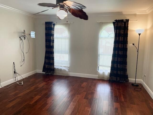 618 SE STREAMLET Avenue, Port St. Lucie, FL 34983