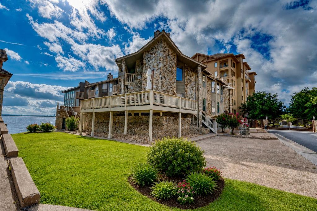 1101 The Cape RD 2, Horseshoe Bay, TX 78657