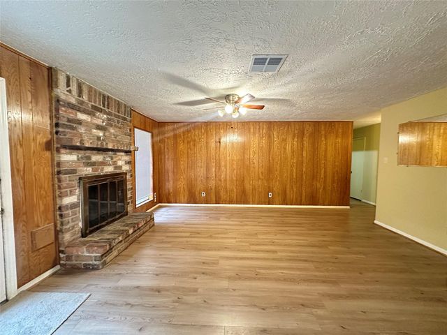 1937 Arcadia Drive, Sugar Land, TX 77498