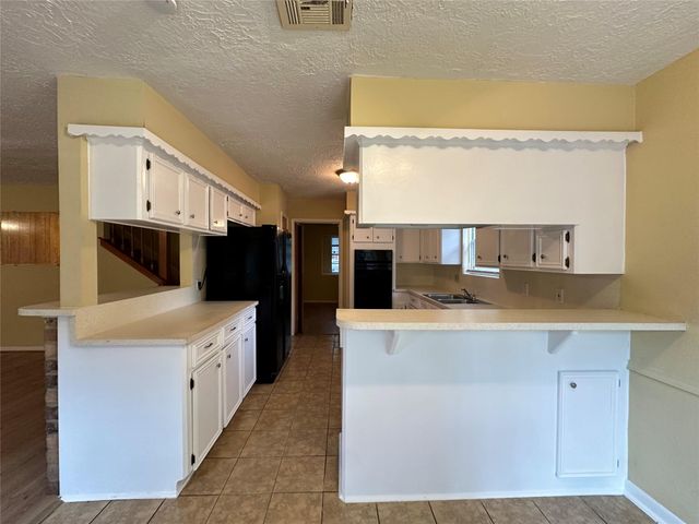 1937 Arcadia Drive, Sugar Land, TX 77498