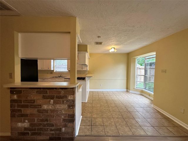 1937 Arcadia Drive, Sugar Land, TX 77498