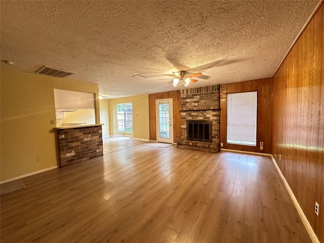 1937 Arcadia Drive, Sugar Land, TX 77498