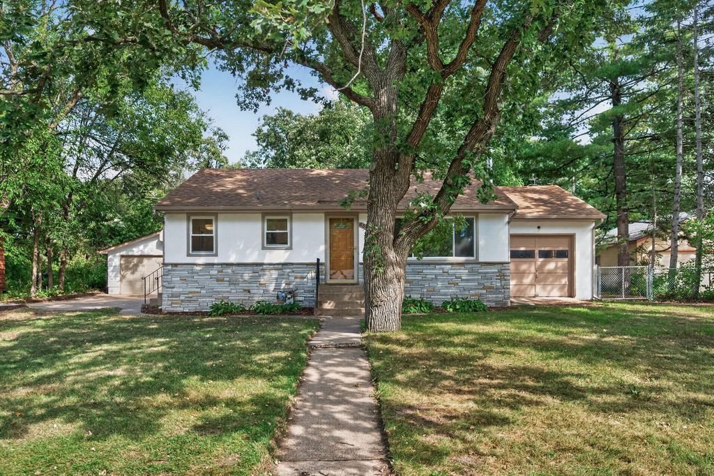 6547 Oakley Drive NE, Fridley, MN 55432 — exterior
