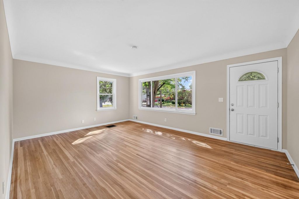 6547 Oakley Drive NE, Fridley, MN 55432 — photo 3
