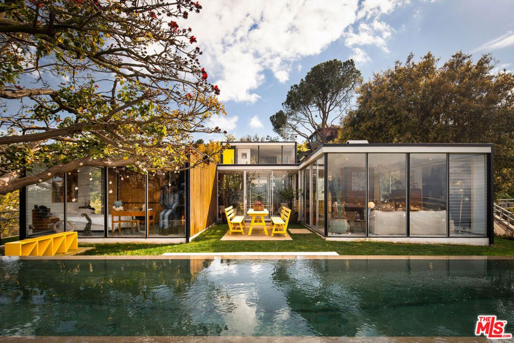 2977 Passmore Drive, Los Angeles, CA 90068 — exterior