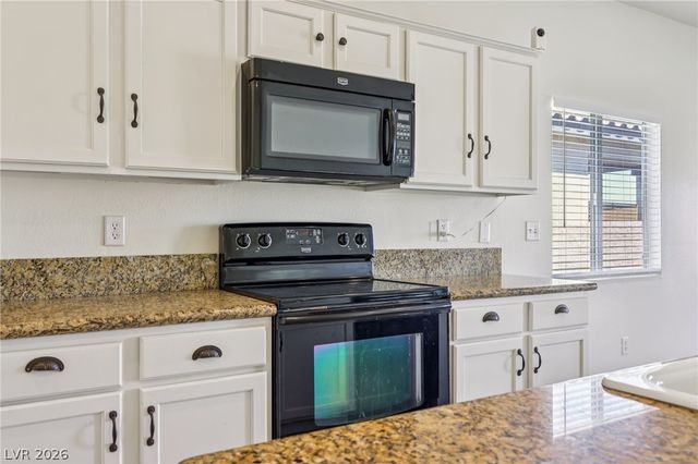 4780 Lorenzo Way, Pahrump, NV 89061