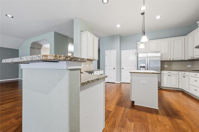 209 Monahans DR, Georgetown, TX 78628