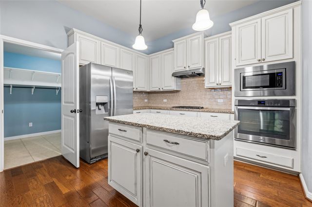209 Monahans DR, Georgetown, TX 78628