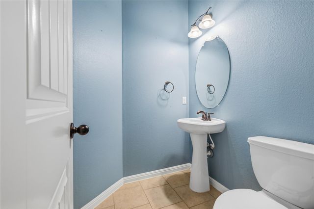 209 Monahans DR, Georgetown, TX 78628