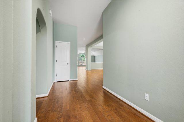 209 Monahans DR, Georgetown, TX 78628