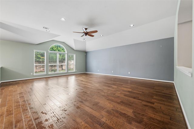 209 Monahans DR, Georgetown, TX 78628