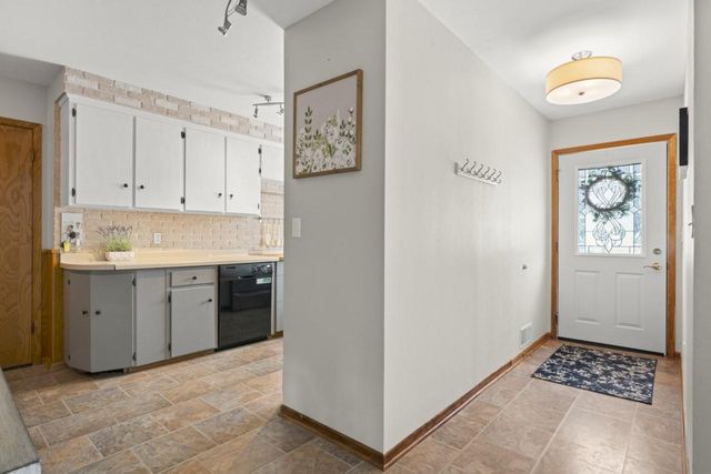 2405 11th Avenue NW, Rochester, MN 55901