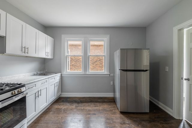 6954 S Maplewood Avenue 1R, Chicago, IL 60629
