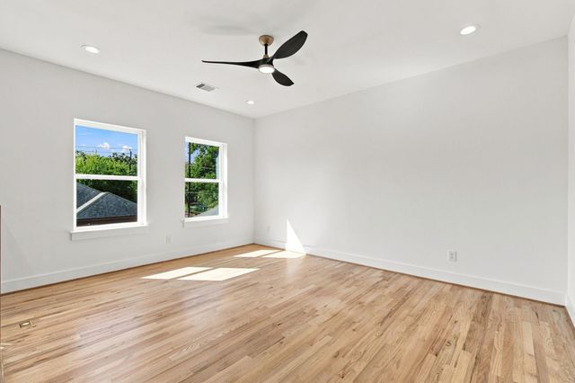 6613 Merry Lane, Houston, TX 77023