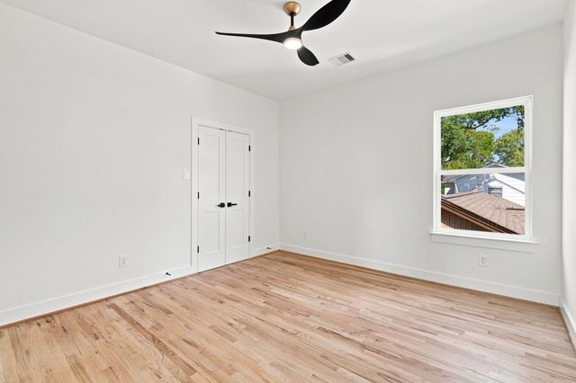 6613 Merry Lane, Houston, TX 77023