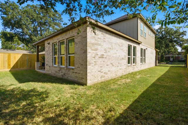 6613 Merry Lane, Houston, TX 77023