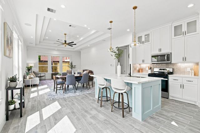 6613 Merry Lane, Houston, TX 77023