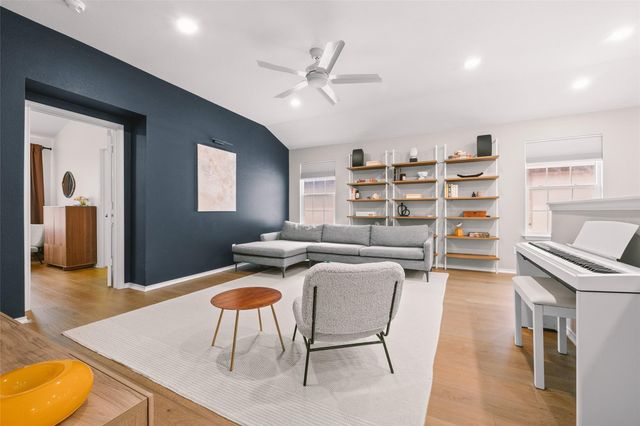 404 Buttercup Creek BLVD 20, Cedar Park, TX 78613