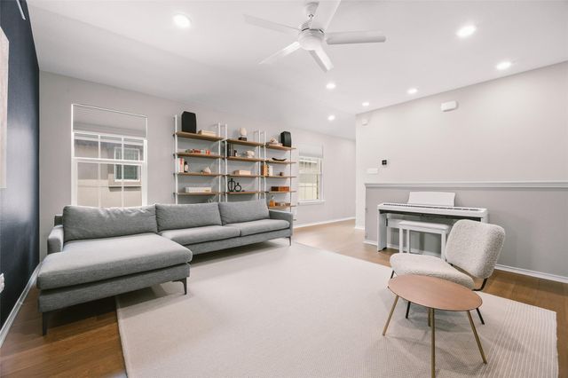 404 Buttercup Creek BLVD 20, Cedar Park, TX 78613