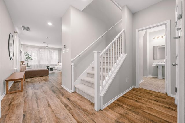 404 Buttercup Creek BLVD 20, Cedar Park, TX 78613