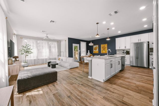 404 Buttercup Creek BLVD 20, Cedar Park, TX 78613