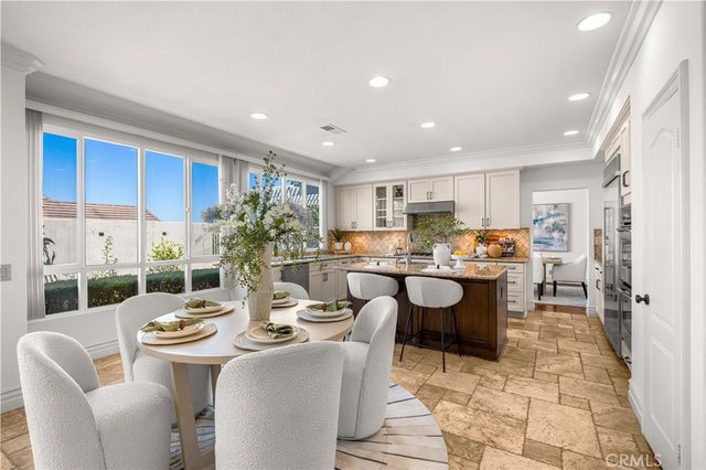 19151 Red Bluff Dr, Lake Forest, CA 92679