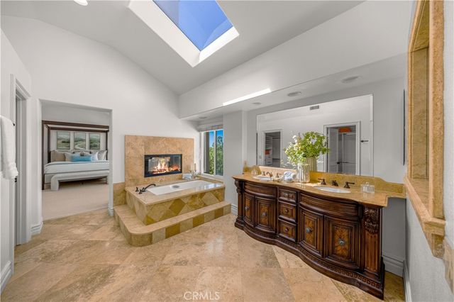 19151 Red Bluff Dr, Lake Forest, CA 92679