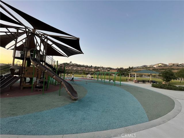 19151 Red Bluff Dr, Lake Forest, CA 92679