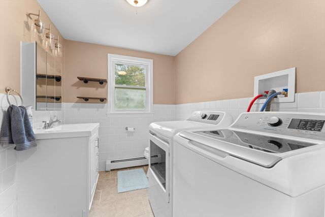 71 South Main Street, Carver, MA 02330