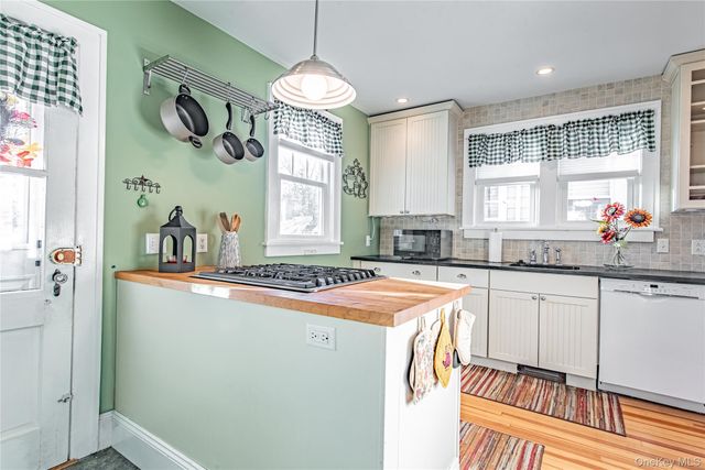 195 Hooker Avenue, Poughkeepsie, NY 12603