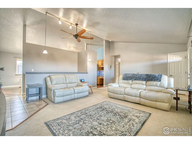 26028 Rangeview Dr, Kersey, CO 80644