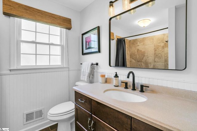 4946 Vineyard Lane, Greenville, SC 29615