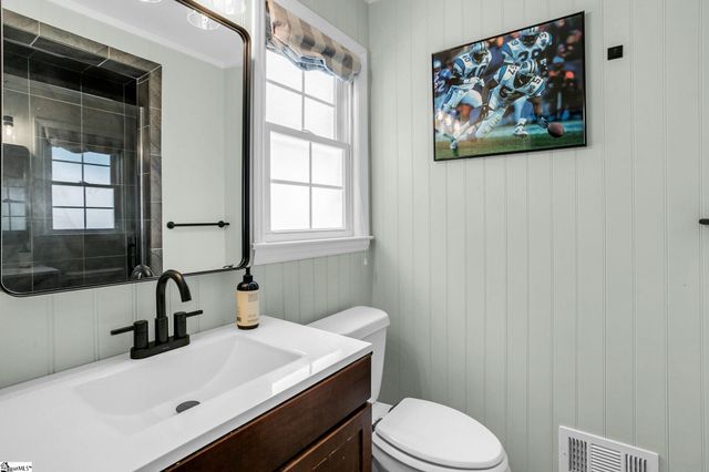 4946 Vineyard Lane, Greenville, SC 29615