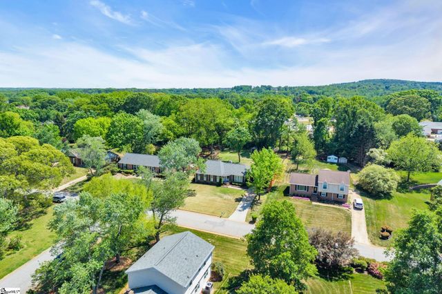 4946 Vineyard Lane, Greenville, SC 29615