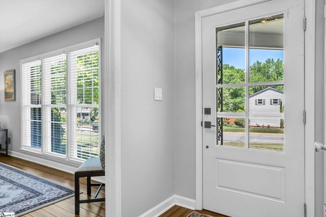 4946 Vineyard Lane, Greenville, SC 29615