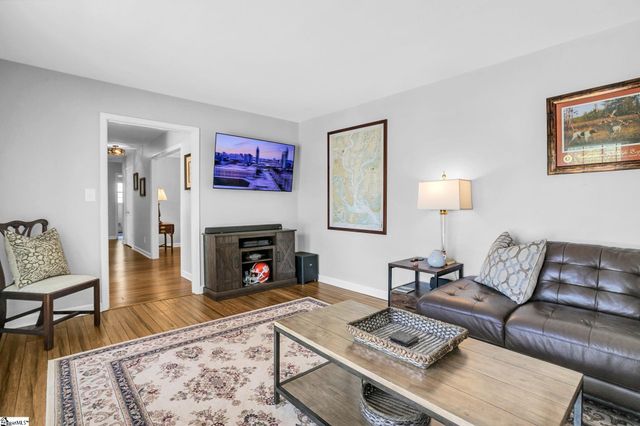 4946 Vineyard Lane, Greenville, SC 29615