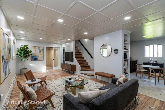 27425 Townley Street, Madison Heights, MI 48071