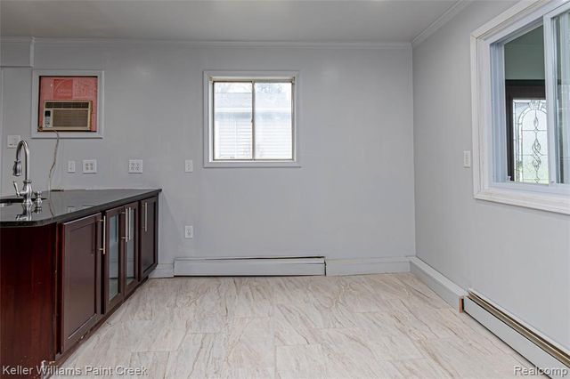 27425 Townley Street, Madison Heights, MI 48071