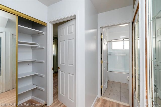 27425 Townley Street, Madison Heights, MI 48071