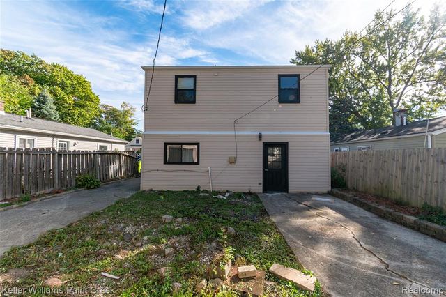 27425 Townley Street, Madison Heights, MI 48071