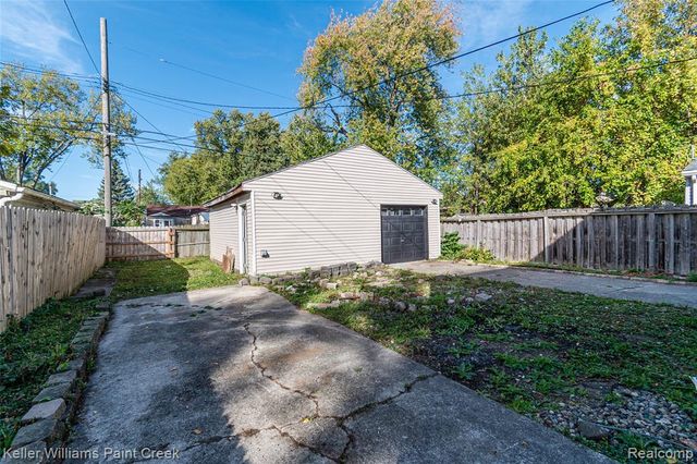27425 Townley Street, Madison Heights, MI 48071