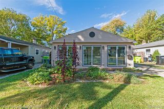 27425 Townley Street, Madison Heights, MI 48071