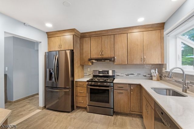 322 Shilling Dr, Franklin Twp., NJ 08873